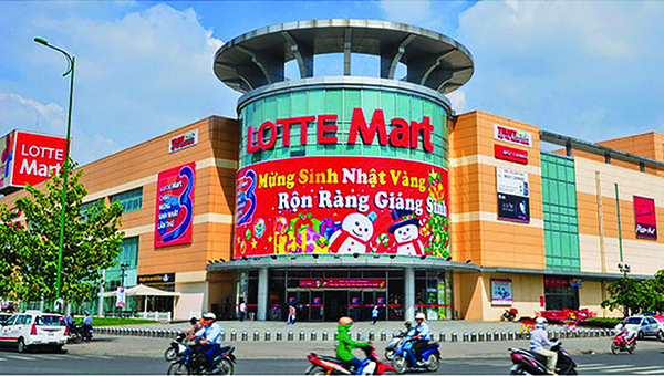 p/Câu chuyện của Lotte cho thấy mô hình bán lẻ không phải cứ hiện đại là người tiêu dùng Việt Nam sẽ thích. Bởi hiện hơn 90% thị phần bán lẻ tại Việt Nam vẫn thuộc về các kênh truyền thống như chợ, cửa hàng tạp hóa.