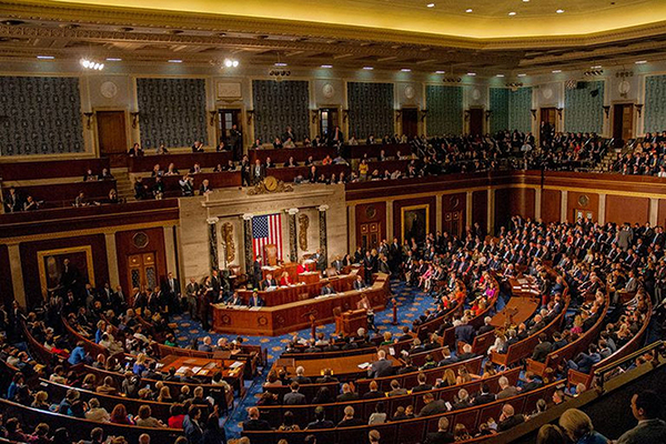 p/Quốc hội Mỹ đã thông qua Đạo luật tăng cường kiểm soát, giám sát của Chính phủ Mỹ đối với đầu tư từ nước ngoài.