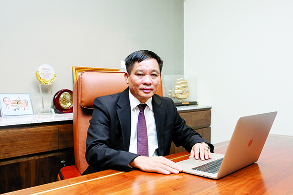 Doanh nhân BÙI MINH LỰC,Chủ tịch CLB CEO Hà Nội, Tổng giám đốc Tập đoàn Hòa Bình Minh 
