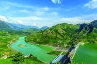 Thủy điện trên sông Đà có đủ điều kiện chống lũ ?