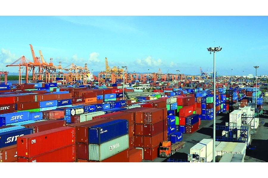 Sản lượng bốc xếp hàng hóa Cảng Hải Phòng thực hiện 6 tháng đạt 12.111.000 tấn.
