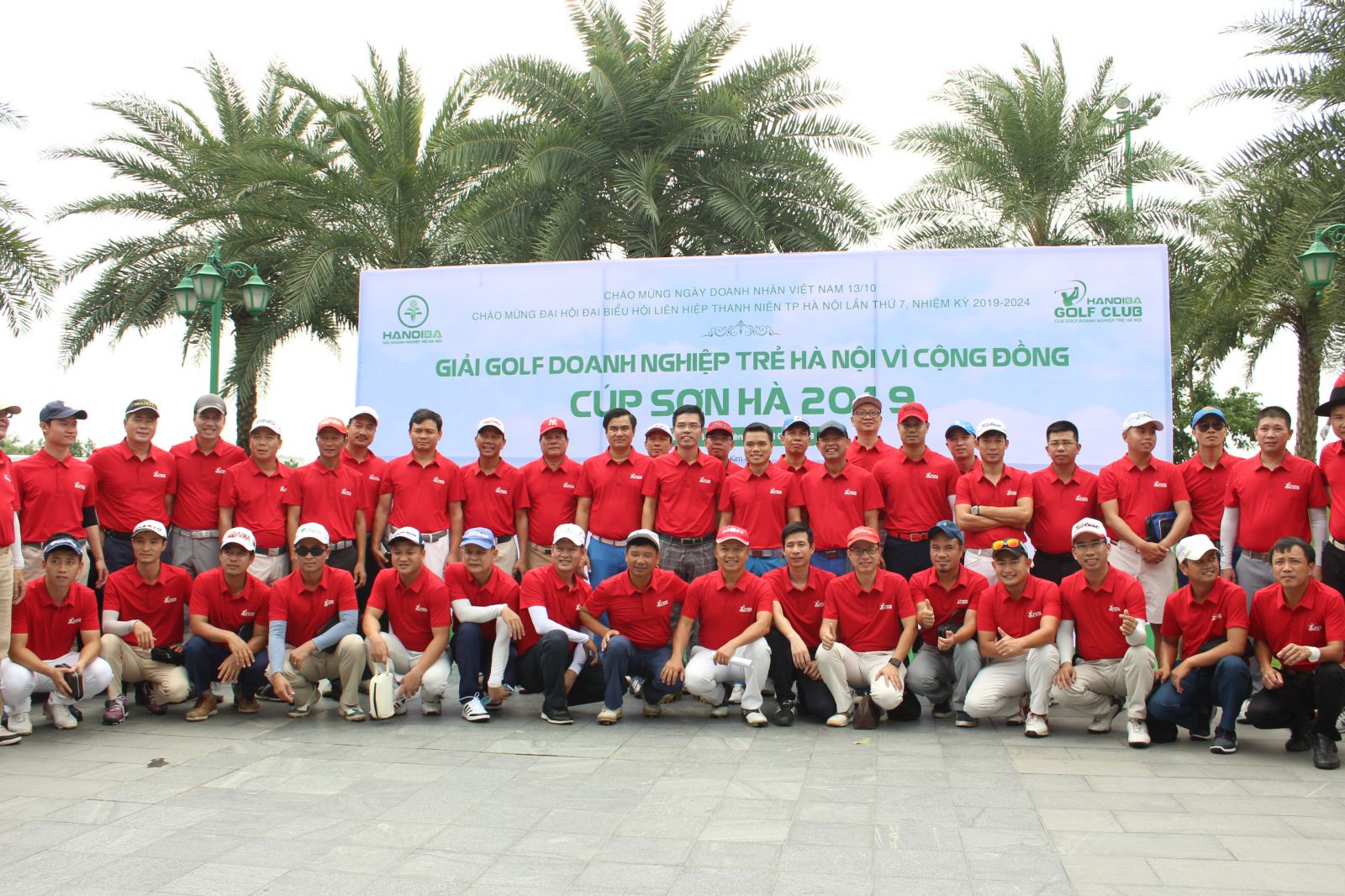 Các doanh nhân tham gia Giải Golf Doanh nghiệp trẻ Hà Nội vì Cộng đồng - Cúp Sơn Hà 2019
