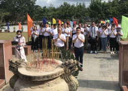 Hội Doanh nhân trẻ Việt Nam tri ân các anh hùng, liệt sĩ