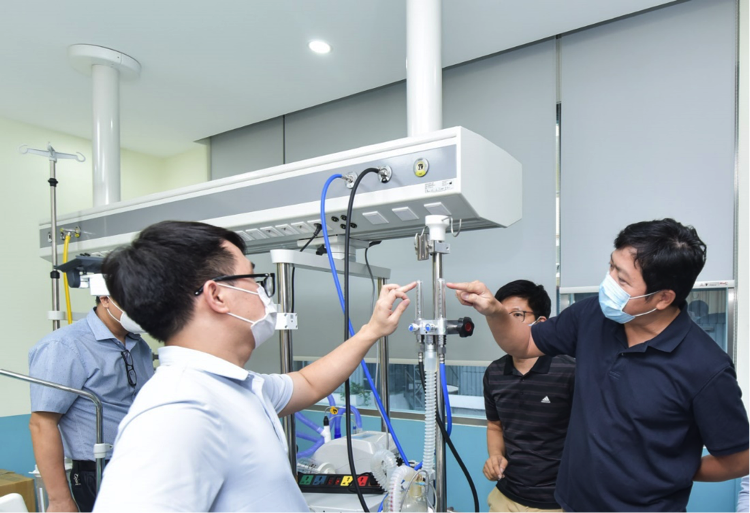 Máy oxy dòng cao BKVM-HF1 được thử nghiệm tại phòng thử nghiệm của VMED Group