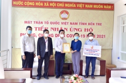 Hội Doanh nhân trẻ Việt Nam trao tặng máy thở cho tuyến đầu chống dịch
