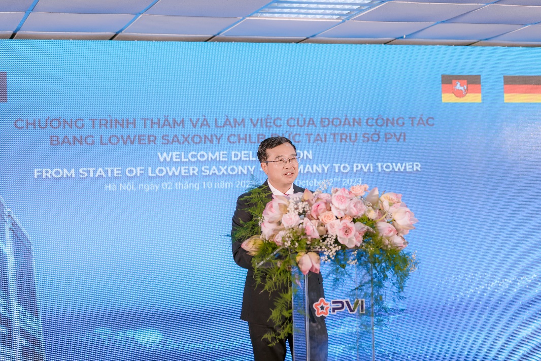 Ông Hoàng Quốc Vượng - Chủ tịch HĐTV- Tập đoàn Dầu khí Việt Nam phát biểu tại cuộc gặp gỡ.