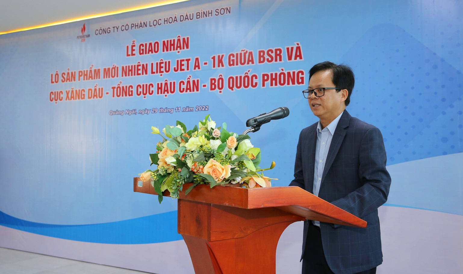 Chủ tịch HĐQT BSR Nguyễn Văn Hội báo cáo tình hình triển khai dự án sản xuất nhiên liệu quốc phòng
