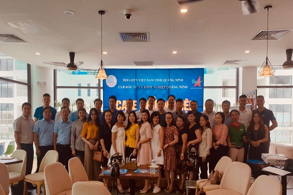 Học viên lớp cố vấn khởi nghiệp ĐMST giao lưu chia sẻ cùng các doanh nghiệp khởi nghiệp trên địa bàn tỉnh Quảng Ninh