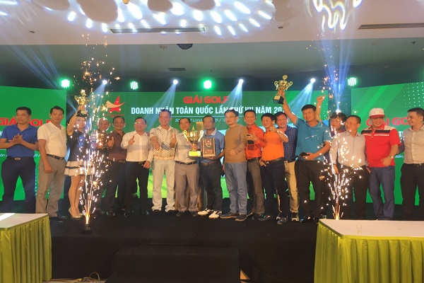 DNT Hải Phòng giành cup vô địch giải Golf Doanh nhân toàn quốc