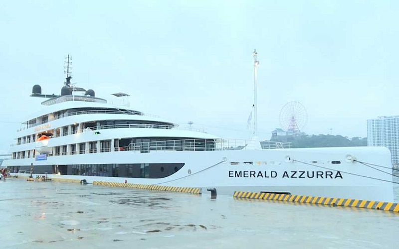 Tàu Emerald Azzurra trị giá hơn 30 triệu USD do Công ty Đóng tàu Hạ Long đóng mới.