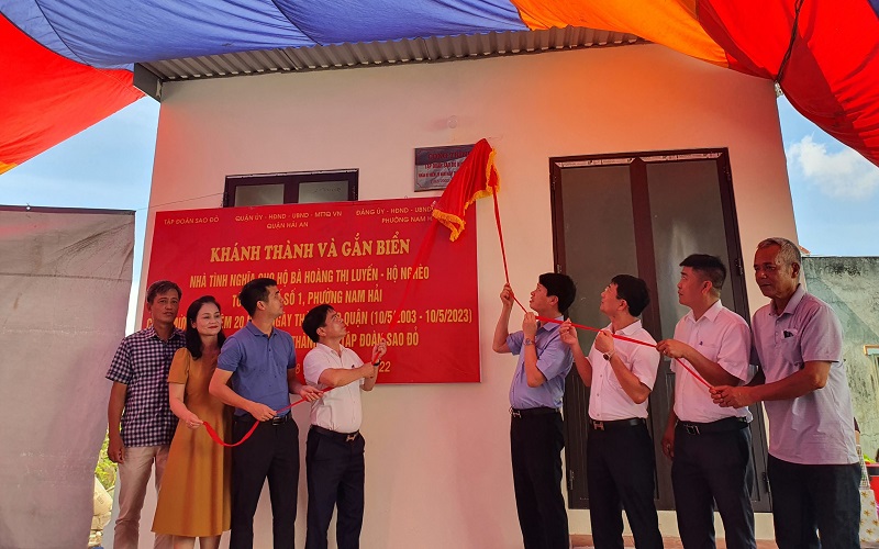 Tập đoàn Sao Đỏ dự khánh thành nhà cho bà Hoàng Thị Luyến tại quận Hải An