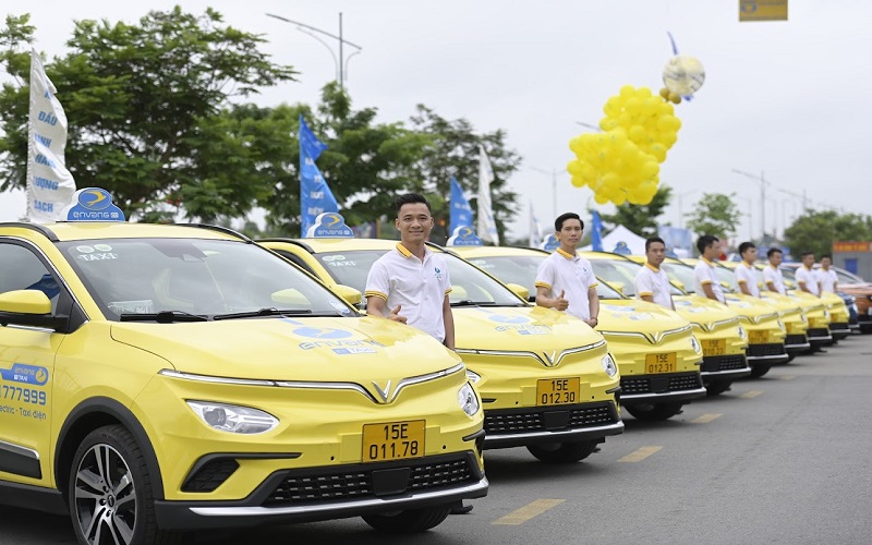 Én vàng ra mắt dịch vụ taxi điện tại Hải Phòng
