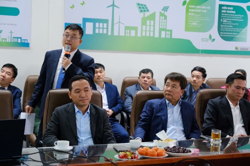 Ông Trần Anh Tuấn, Giám đốc Ban Quản lý các Dự án Đầu tư Xây dựng - Chi nhánh TCT Viglacera-CTCP giới thiệu về Khu công nghiệp xanh, thông minh Thuận Thành Eco-Smart.IP.