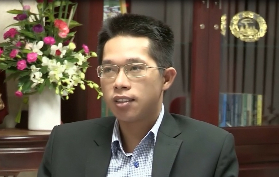 Luật sư Kiều Anh Vũ, Đoàn Luật sư Thành phố Hồ Chí Minh cho rằng, Nghị quyết 112/NQ-CP về vấn đề bỏ sổ hộ khẩu là bước ngoặt mới trong quá trình quản lý cư dân của nhà nước.