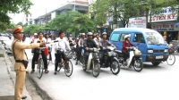 Khẩn trương triển khai các giải pháp bảo đảm trật tự an toàn giao thông