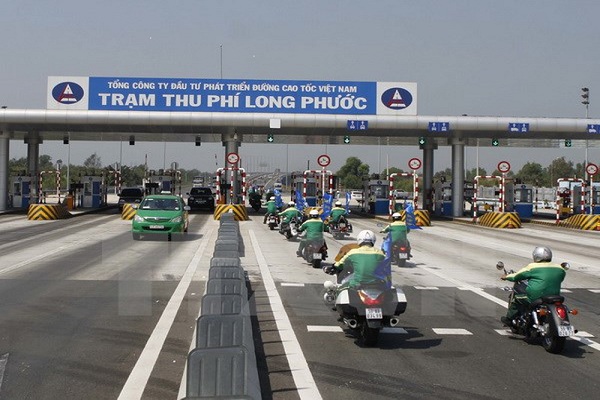 Ngayf 10/2/2019, Công ty Cổ phần Dịch vụ Kỹ thuật Đường cao tốc Việt Nam (VEC E), đơn vị quản lý tuyến đường cao tốc TP HCM - Long Thành - Dầu Giây, đã ra thông báo và cho biết “sẽ từ chối vĩnh viễn hai xe mang BKS 51 C - 558… và 51G – 772… trên tất cả tuyến đường do VEC E quản lý, khai thác.