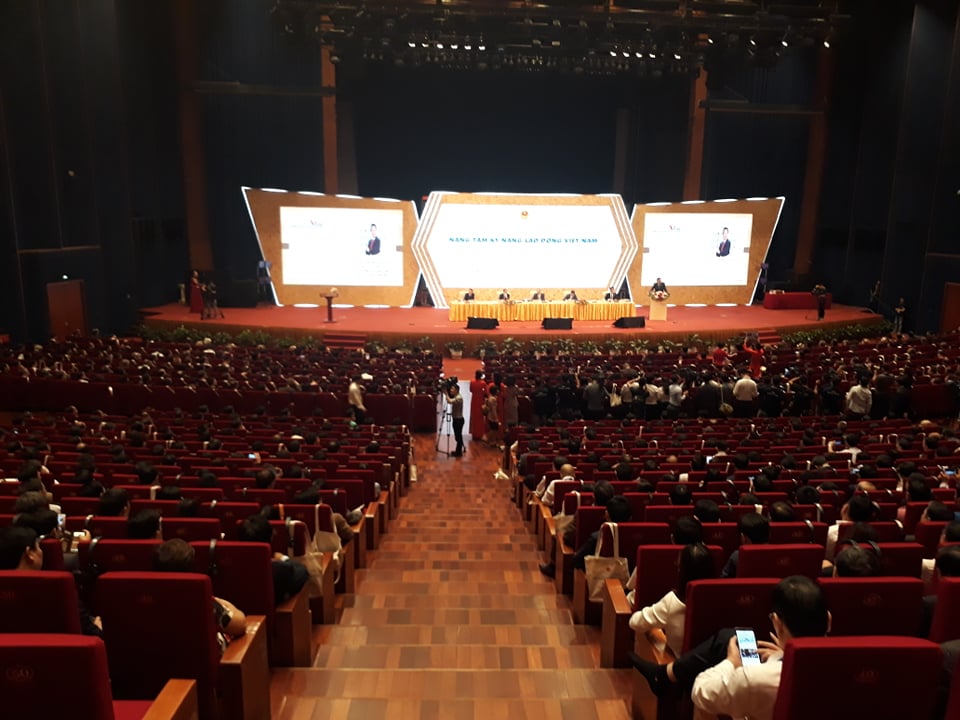  Diễn đàn Quốc gia “Nâng tầm kỹ năng lao động Việt Nam” cùng với sự tham gia của các ban, bộ, ngành và 1.500 đại biểu
