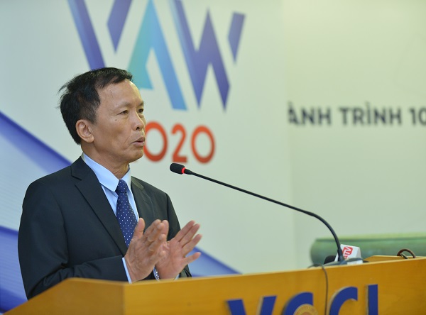 Luật sư Trần Hữu Huỳnh, Chủ tịch Trung tâm Trọng tài Quốc tế Việt Nam.