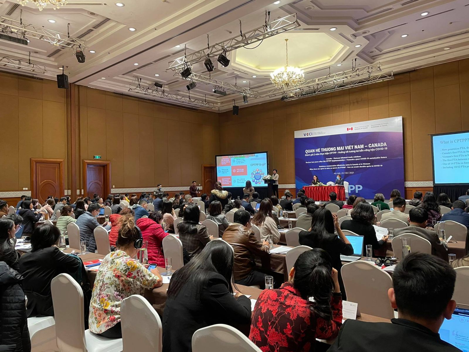 Hiệp định Đối tác Toàn diện và Tiến bộ xuyên Thái Bình Dương và hướng tới tương lai bền vững hậu Covid-19 do Phòng Thương mại và Công nghiệp Việt Nam tổ chức thu hút sự quan tâm đông đảo của cộng đồng doanh nghiệp.