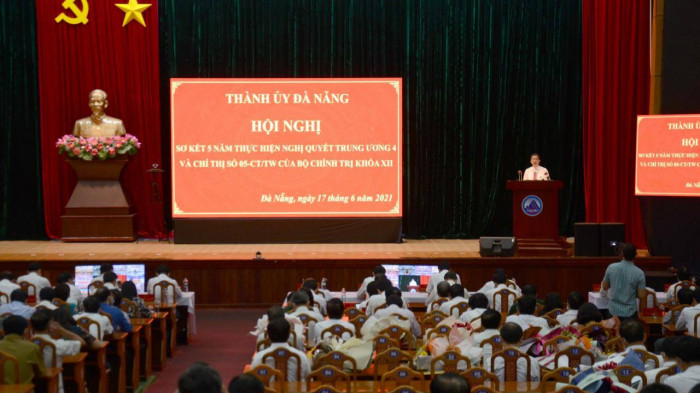 Hội nghị sơ kết của Thành ủy Đà Nẵng diễn ra sáng 17/6.