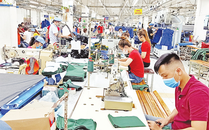 trung bình một tháng, Việt Nam có 10 nghìn doanh nghiệp rút lui khỏi thị trường.