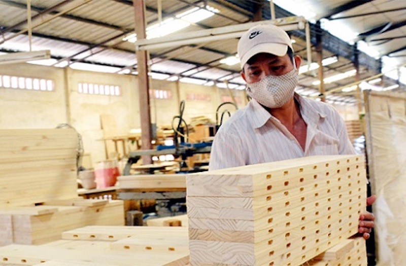 Phục hồi kinh tế: 67% doanh nghiệp gỗ hoạt động trên 70% công suất
