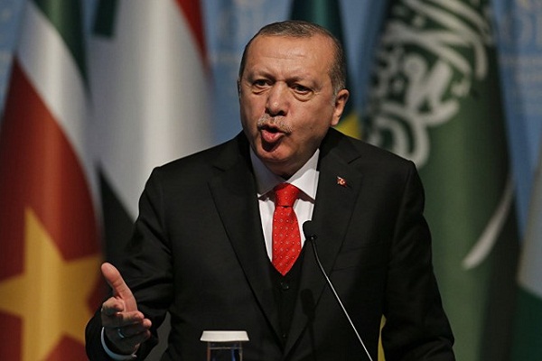 Tổng thống Thổ Nhĩ Kỳ Recep Erdogan đã bị chỉ trích mạnh mẽ vì không trao quyền độc lập cho NHTW nước này