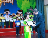 Vietbank trao học bổng cho trẻ em mái ấm TP.HCM trong dịp Trung thu 2018