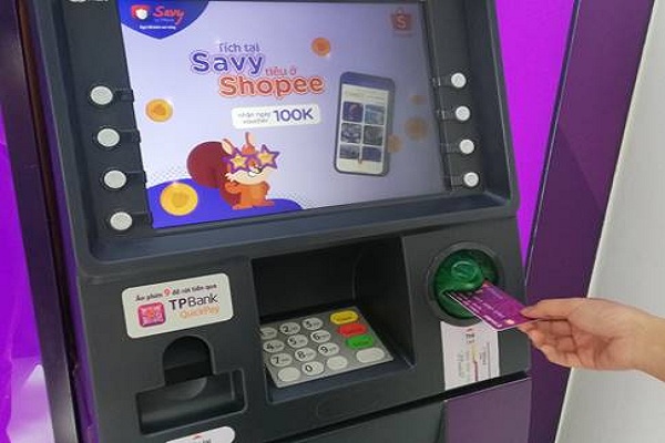 Mức phí phát hành thẻ chip TPBank ATM chỉ bằng 25% mức phí trên thị trường