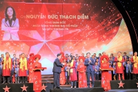 Tổng giám đốc Sacombank vinh dự nhận giải thưởng Sao Đỏ năm 2019
