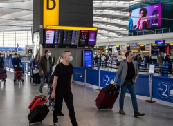 Sân bay ở London áp… “trần số lượng hành khách”