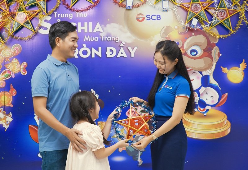 Ngân hàng Sài Gòn (SCB) sẽ thực hiện nhiều hoạt động văn hóa ý nghĩa, chia sẻ yêu thương thông qua chương trình “Trung thu sẻ chia – Mùa trăng tròn đầy”.