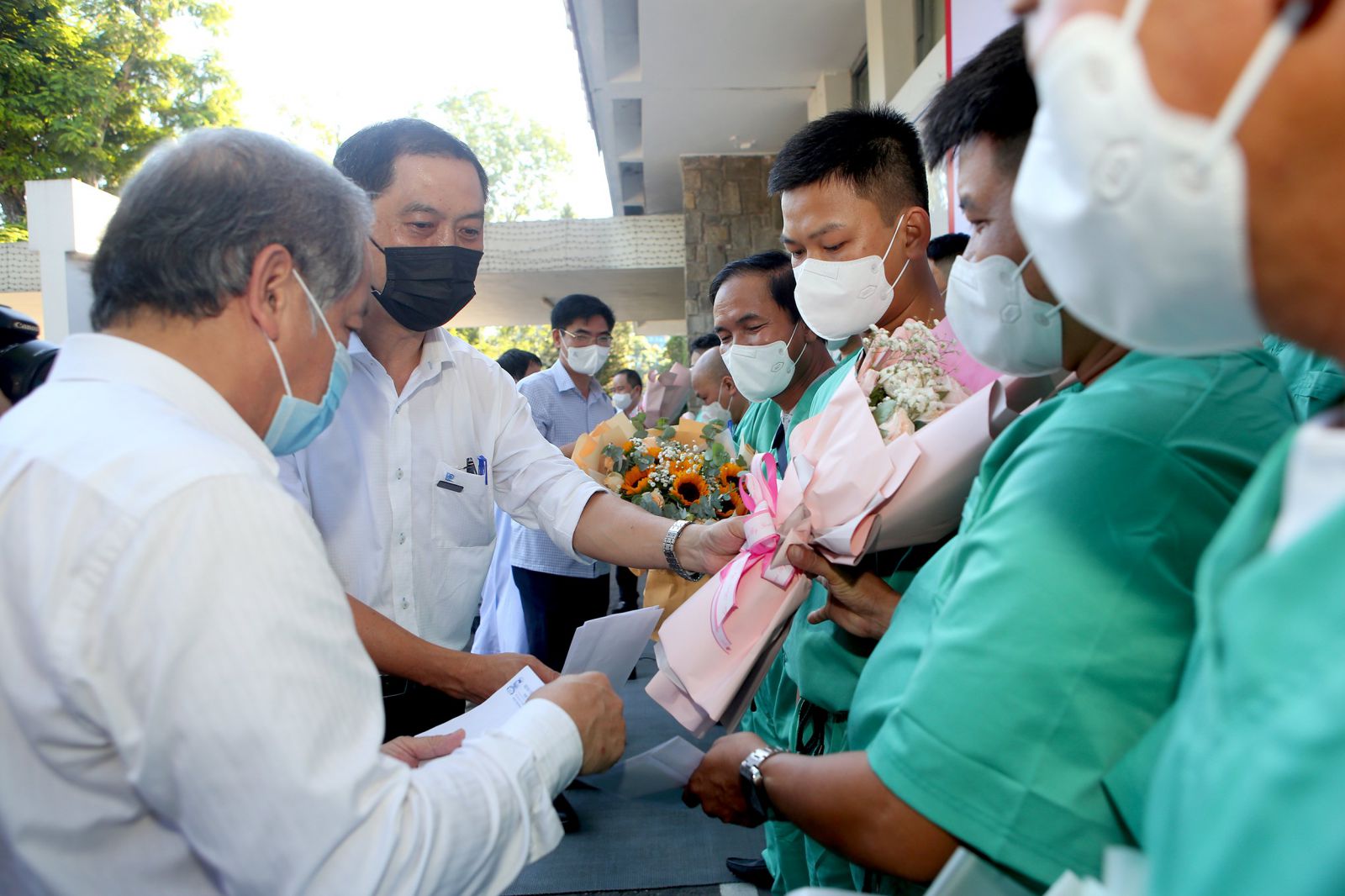 Các y bác sĩ tại tỉnh Thừa Thiên Huế sẵn sàng lên đường hỗ trợ công tác chống dịch tại TPHCM. (Ảnh: VGP/Thế Phong)