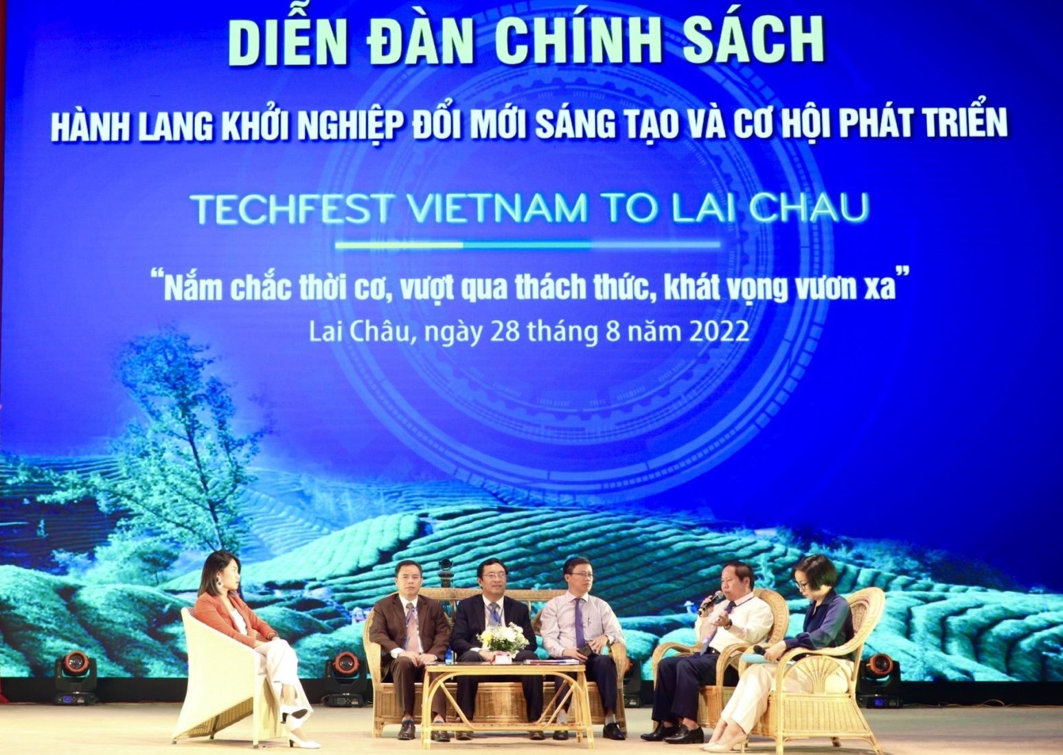 Diễn đàn chính sách Hành lang Khởi nghiệp đổi mới sáng tạo và cơ hội phát triển được tổ chức trong khuôn khổ Ngày hội Khởi nghiệp đổi mới sáng tạo Việt Nam 2022 tại Lai Châu.