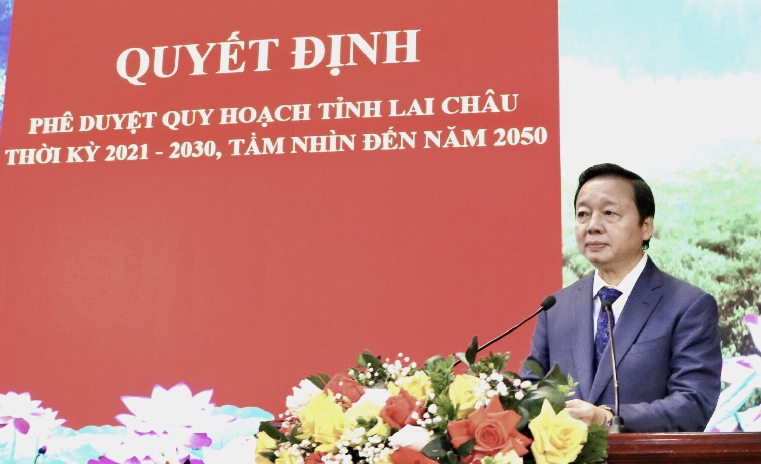 Phó Thủ tướng Chính phủ Trần Hồng Hà phát biểu chỉ đạo tại Hội nghị công bố Quy hoạch tỉnh Lai Châu thời kỳ 2021 - 2030, tầm nhìn đến năm 2050 cho lãnh đạo tỉnh Lai Châu. (Ảnh: laichau.gov.vn)