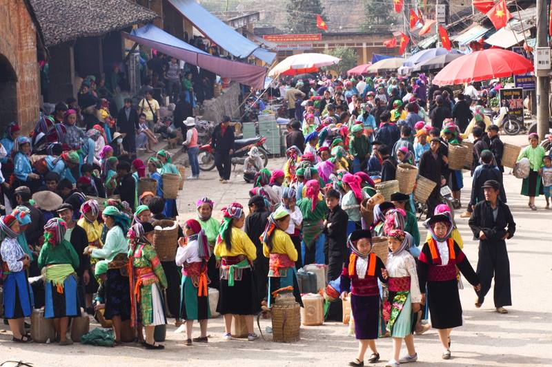 Lễ hội Chợ tình Khâu Vai năm nay được tổ chức theo quy mô cấp tỉnh, diễn ra trong 4 ngày, từ ngày 28.4 đến 1.5 (24 – 27.3 âm lịch)