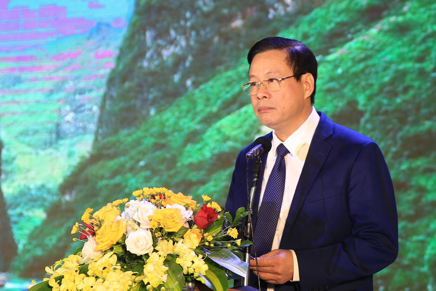 Chủ tịch UBND tỉnh Hà Giang Nguyễn Văn Sơn phát biểu tại lễ khai mạc.