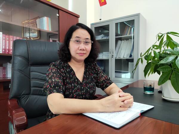 bà Nguyễn Thị Hương, Tổng cục trưởng Tổng cục Thống kê nhận định: dù còn nhiều khó khăn nhưng từ nay đến cuối năm kinh tế Việt Nam vẫn có triển vọng tăng trưởng từ các yếu tố tích cực.