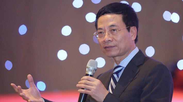Bộ trưởng Bộ Thông tin và Truyền thông – ông Nguyễn Mạnh Hùng 