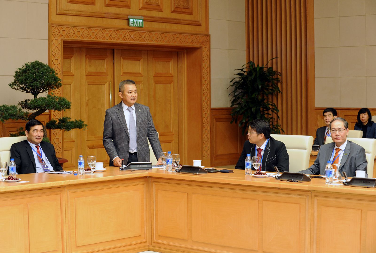 Ông Dương Trí Thành – Tổng Giám đốc Vietnam Airlines phát biểu trong cuộc gặp mặt với Thủ tướng Chính phủ Nguyễn Xuân Phúc