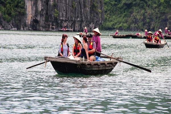 Quảng Ninh đón khách quốc tế với "du lịch luồng xanh"