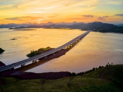 Cao tốc Vân Đồn - Móng Cái (Quảng Ninh): Tạo lợi thế cho xuất nhập khẩu
