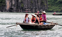 Quảng Ninh: Khách du lịch quốc tế vẫn vắng vẻ