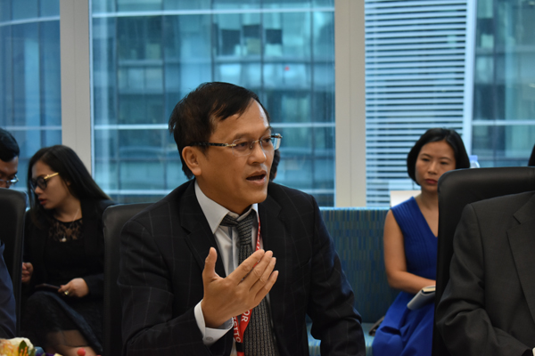 Ông Nguyễn Đức Vinh, Tổng Giám đốc VPBank chia sẻ tại Tọa đàm.