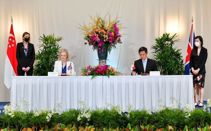 Lễ ký Hiệp định Thương mại tự do (FTA) giữa Anh và Singapore
