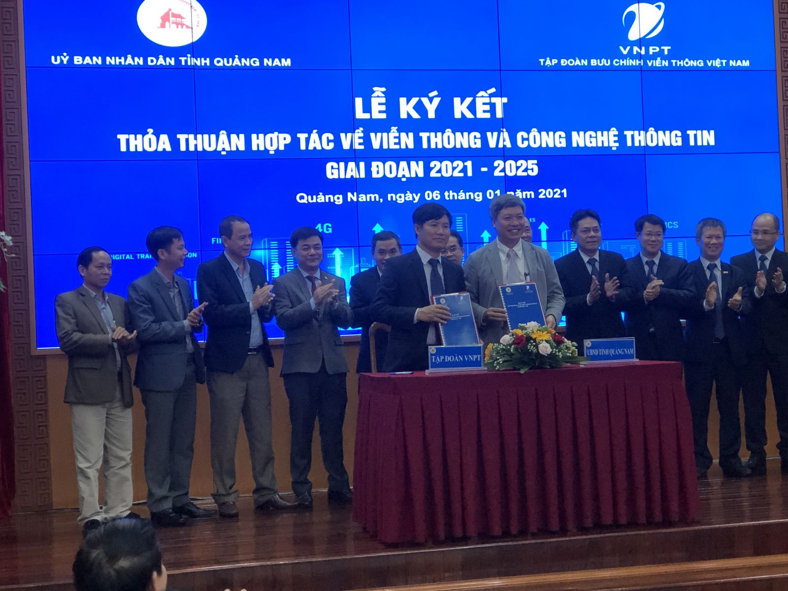 VNPT ưu tiên triển khai cho tỉnh các giải pháp, công nghệ tiên tiến nhất trong lĩnh vực VT-CNTT để Quảng Nam trở thành đô thị thông minh