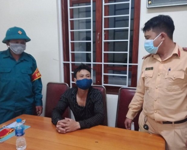 Lợi dụng các quy định nghiêm ngặt về phòng, chống dịch COVID-19, đối tượng Nguyễn Văn Lợi đã tổ chức đưa người 