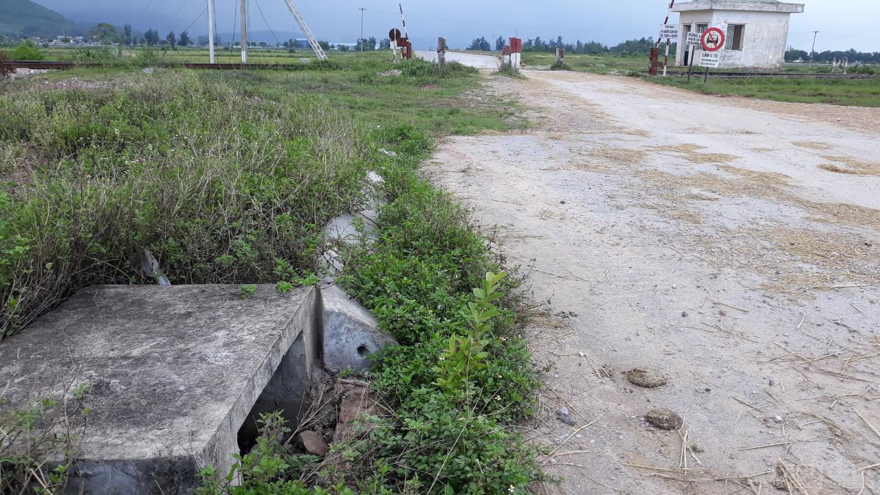 Công trình đường N2 nối vào KCN Thọ Lộc, huyện Diễn Châu cũng không thể hoàn thiện vì thiếu vốn