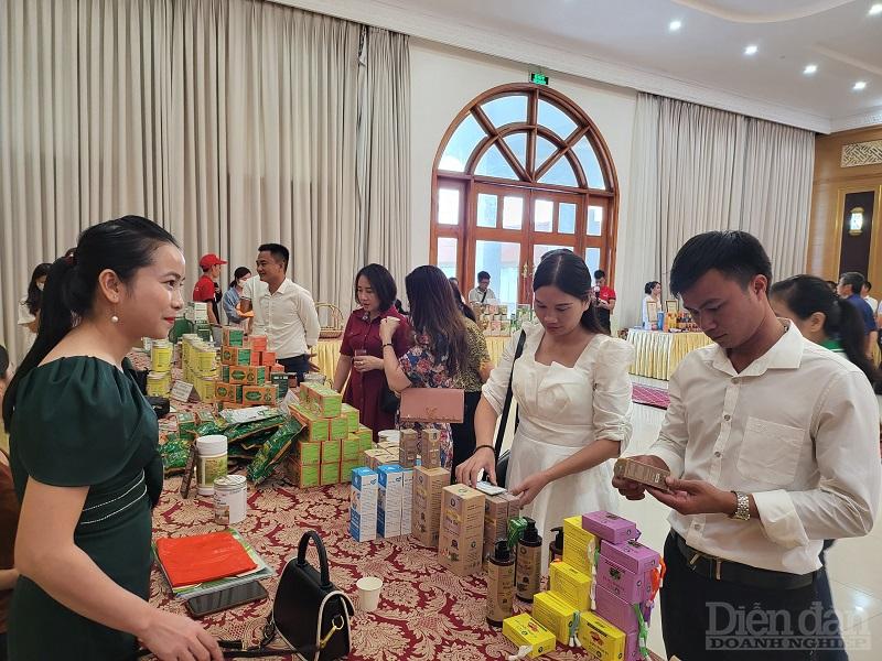 Sản phẩm được UBND tỉnh Nghệ An công nhận là các sản phẩm có giá trị kinh tế cao, có tính kỹ thuật, mỹ thuật độc đáo, được thị trường chấp nhận