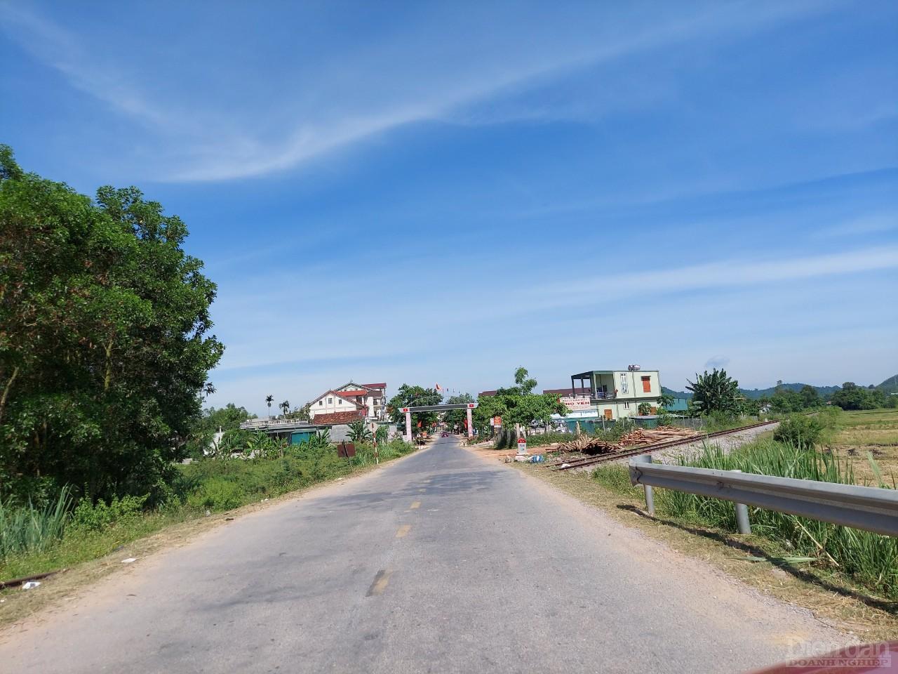 Tuyến QL48B từ xã Quỳnh Châu đi hướng thị trấn Cầu Giát, huyện Quỳnh Lưu khi thi công nâng cấp, mở rộng bao chiếm, 